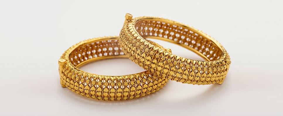 Gokhru on sale gold bangles